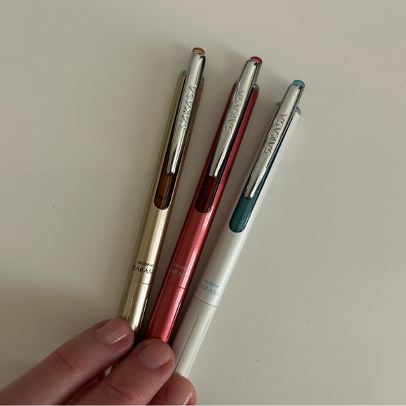 Sarasa Pen Barrels in Rose Pink, Gold and White - Picture 2 of 7